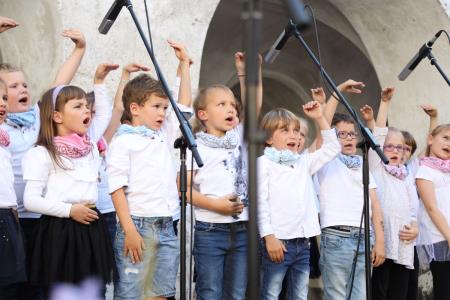 Območna revija otroških in mladinskih pevskih zborov občin Kamnik in Komenda (16)